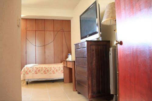 Hotel Ta Ta Chino La Brigada Luaran gambar